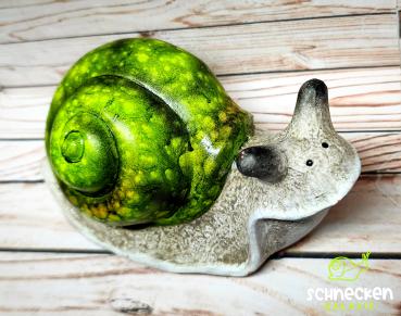 Süße Keramik Schnecke
